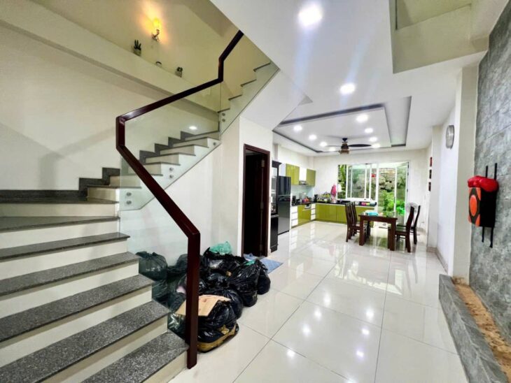 NHÀ 3 TẤM – XE HƠI TRÁNH NHAU – HÒA BÌNH – TÂN PHÚ – 95M2 – NGANG 4.5 X 21 – CHỈ 11.9 TỈ