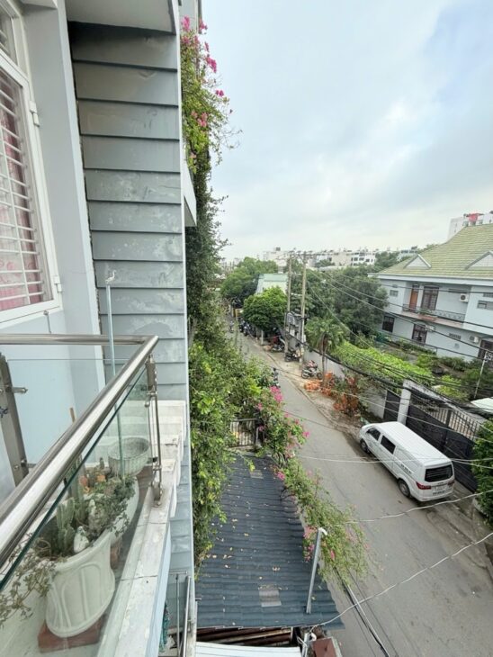 NGAY EMART PHAN HUY ÍCH – GIÁP TÂN BÌNH – HẺM NHƯ MẶT TIỀN – 4 TẦNG BTCT – 60 M2 – 6 PN – NHỈNH 9 TỶ