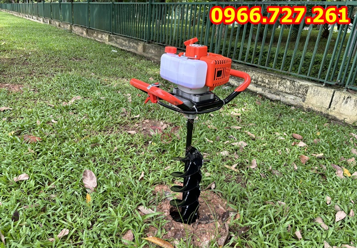 Máy khoan lỗ đất trồng cây cầm tay