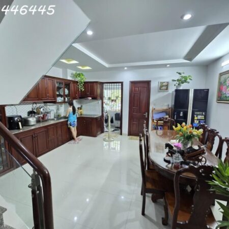 LINH ĐÔNG – NHÀ ĐẸP 100M² 2 TẦNG – HẺM 8M, XE HƠI NGỦ TRONG NHÀ