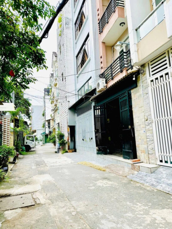 HẺM XE HƠI – TT Q10 -TÔ HIẾN THÀNH- SIÊU HIẾM NHỈNH HƠN 6 TỶ