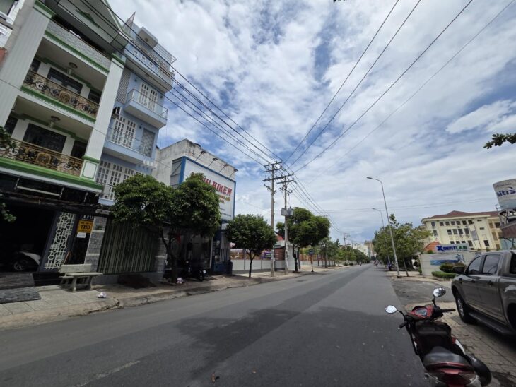 BÁN NHÀ – LÔ GÓC – TRẦN VĂN KIỂU – QUẬN 6 – 6 TẦNG – 7 X 16M – CHỈ 21.8 TỈ