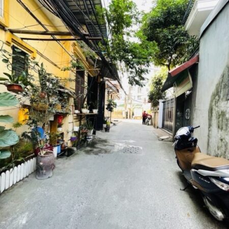 BÁN NHÀ PHÂN LÔ PHỐ TRẦN BÌNH – MAI DỊCH – CẦU GIẤY – Ô TÔ VÀO NHÀ – NGÕ THÔNG – DIỆN TÍCH 51M² –