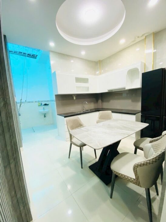 CẦN TIỀN BÁN GẤP NGUYỄN THỊ TẦN [P1, Q8] DT: 51M2 (3.8 X 15M), 2T, 3PN, 2WC CHỈ 5 TỶ
