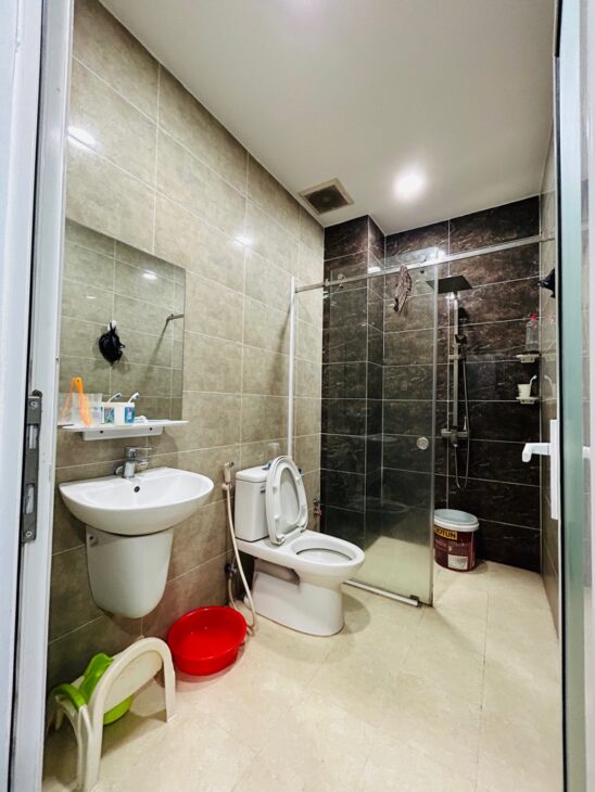 NHÀ RIÊNG – 5 TẦNG – DT: 4.2 x 21M(89M2) – LÊ VĂN LƯƠNG, TÂN KIỂNG – QUẬN 7 – GIÁ 11.7 TỶ