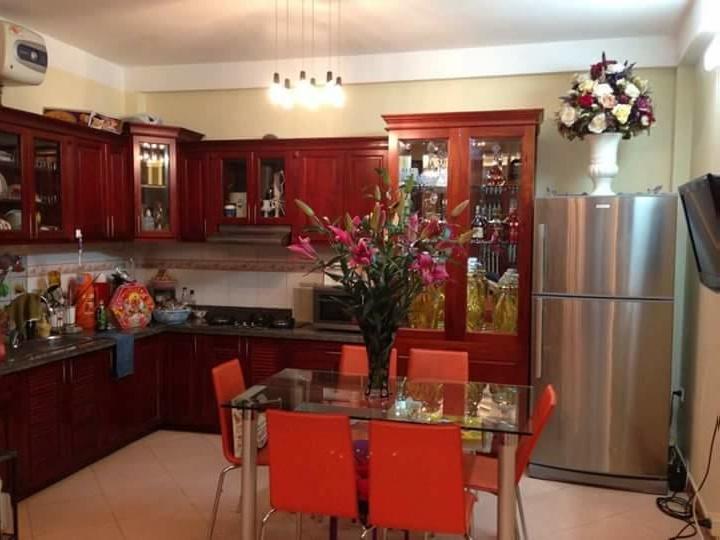 8 TỶ SỞ HỮU NHÀ KHƯƠNG TRUNG, 40M2 , SÁT PHỐ, VÀI BƯỚC Ô TÔ TRÁNH