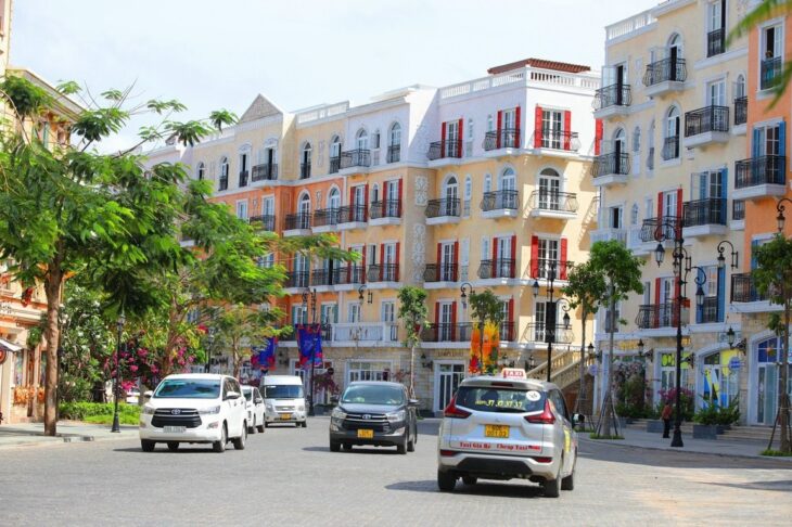 Shophouse 5 tầng – sở hữu lâu dài – giá cắt lỗ sâu nhất The Centre Phú Quốc lh 0939439474