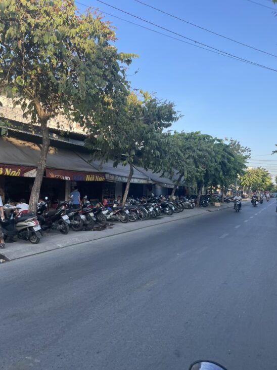 Bán nhà mặt tiền 12x53m giá 25 tỷ Đường Song Hành