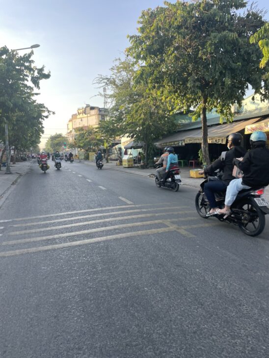 Bán nhà mặt tiền 14x30m giá 17 tỷ Đường Song Hành
