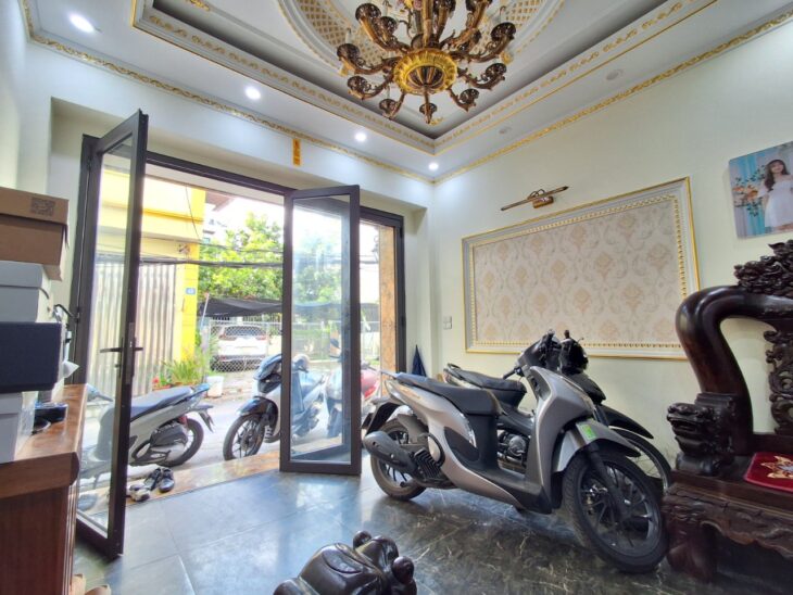 ???? Nhà Phân Lô – Ô Tô Tránh – Kinh Doanh Cực Tốt – Trung Tâm Thanh Xuân – 11.9 Tỷ lh 0817606560