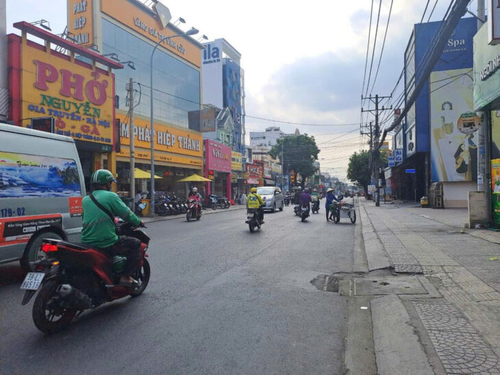 Bán nhà mặt tiền 4 tầng 5x10m giá 9,9 tỷ Đường Dương Thị Mười