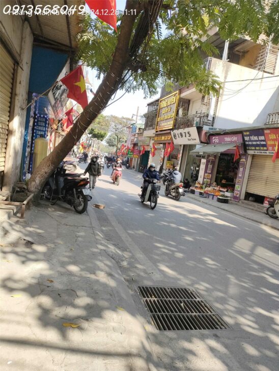 Cho thuê mặt phố Ngô Thì Nhậm 120m, 3 tầng, mặt tiền 7m, vỉa hè 15m,110 tr/th Hai Bà Trưng.