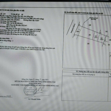444m2 có 200m2 đất thổ cư, Hơn 13,5m Mặt tiền đường lớn, vỉa hè, cây xanh đầy đủ. Vị trí trung tâm