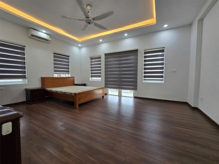 Chính chủ bán căn nhà 4 Tầng tại PHÚ THƯỢNG – TÂY HỒ, 82 m2 , mặt tiền 7.6 m. ô tô vào tận nhà. GIÁ