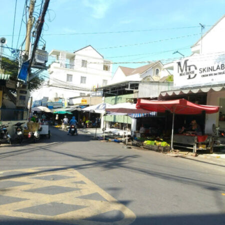 Nhà 1 Trệt 3 Lầu, thổ cư toàn bộ mặt tiền chợ Đồi TP Biên Hòa, Dân cư kín, Thu nhập hàng tháng 20