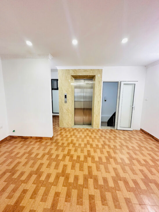 BÁN NHÀ VĂN TIẾN DŨNG 35M2X4T,MT=7M, VỈA HÈ 3M, Ô TÔ TRÁNH, DỪNG ĐỖ, 5.8 TỶ