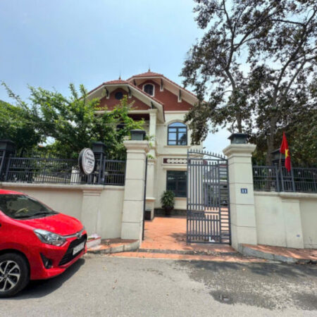 Biệt thự 500m mặt tiền 20m, Giá 26 tỉ ngay tại Thiên Lôi gần AEON Biệt thự 500m mặt tiền 20m, Giá 26 tỉ ngay tại Thiên Lôi gần AEON