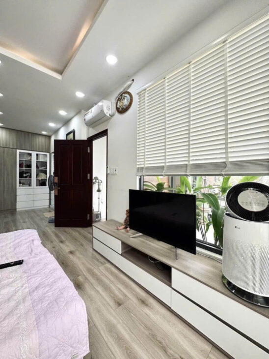Bán nhà smart home hẻm xe hơi CMT8, Quận 3 – 100m², ngang 6.2m – ngay vòng xoay 3/2 – giá 15.9 tỷ