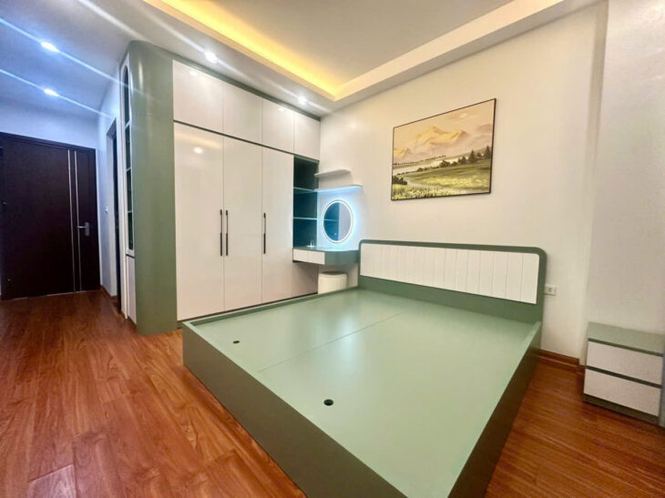 ???? BÁN NHÀ NGỌC THỤY – LONG BIÊN – 4 TẦNG – 4 PHÒNG NGỦ – GIÁ 9.2 TỶ ???? Vị trí cực đẹp: