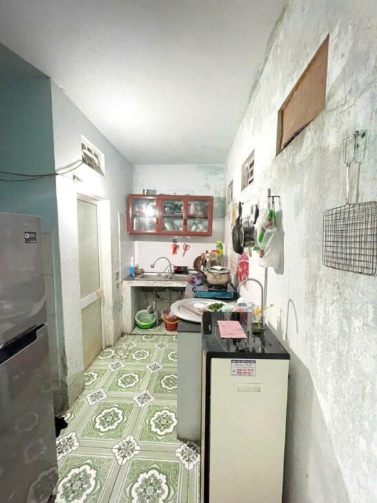 CHÍNH CHỦ BÁN ĐẤT TẶNG NHÀ CẤP 4 GÁC LỬNG LÔ GÓC ,MẶT NGÕ Đường CAM LỘ, Phường HÙNG VƯƠNG.