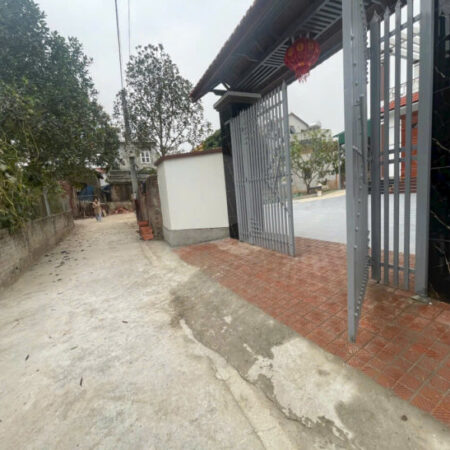 Bán 290m đất thôn 3, Thạch Đà, Mê Linh. Ô tô ngủ trong đất, chia 2 lô cực đẹp Bán 290m đất thôn 3, Thạch Đà, Mê Linh. Ô tô ngủ trong đất, chia 2 lô cực đẹp