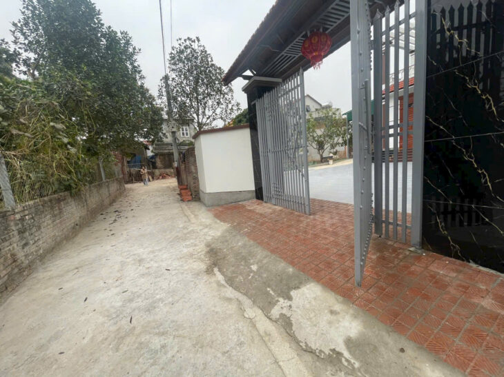 Bán 290m đất thôn 3, Thạch Đà, Mê Linh. Ô tô ngủ trong đất, chia 2 lô cực đẹp