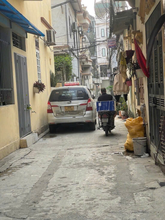 NGÕ Ô TO THÔNG_VỊ TRÍ ĐẸP TRUNG TÂM ĐỨC GIANG_DÒNG TIỀN ỔN ĐỊNH 54 TRIỆU/NĂM PHÙ HỢP GIỮ TIỀN , XÂY