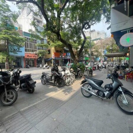 BÁN MẶT PHỐ THỤY KHUÊ, KINH DOANH, MT RỘNG 6M, VỈA HÈ ĐÁ BÓNG 60M CHỈ 23 TỶ