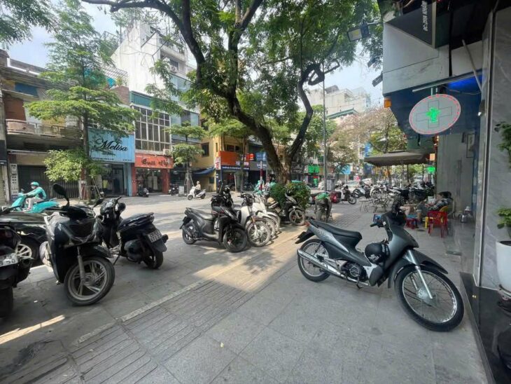 BÁN MẶT PHỐ THỤY KHUÊ, KINH DOANH, MT RỘNG 6M, VỈA HÈ ĐÁ BÓNG 60M CHỈ 23 TỶ