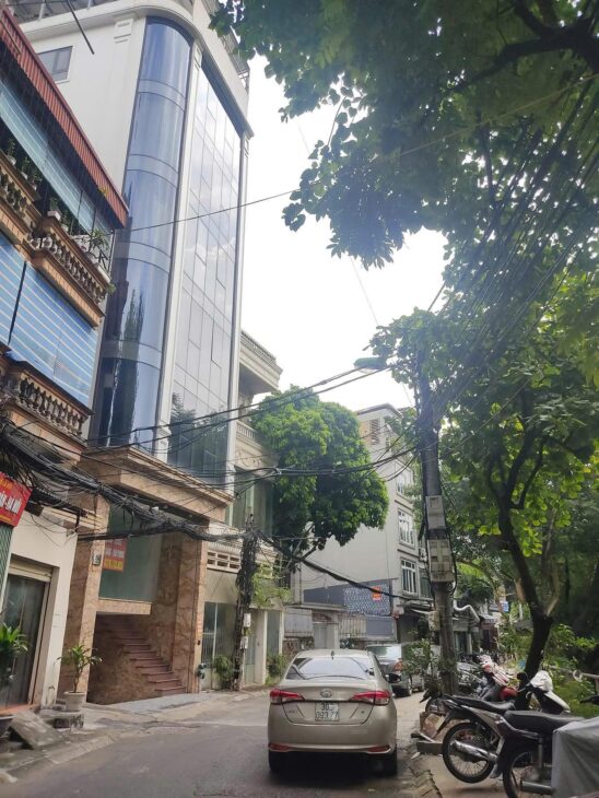 BÁN ĐẤT VÕNG THỊ, NGÕ THÔNG SÁT HỒ, Ô TÔ 173M MẶT TIỀN KHỦNG LONG 13M CHỈ 47.4 TỶ (CÓ THỂ BÁN MỘT