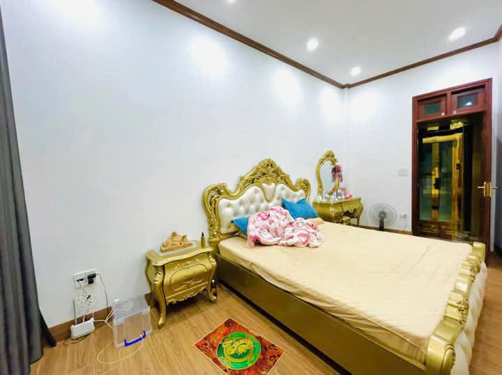 HÀNG ĐỘC Mặt Phố , 87m2 giá 29 tỷ, tại Tây Sơn Đống Đa, Hà Nội