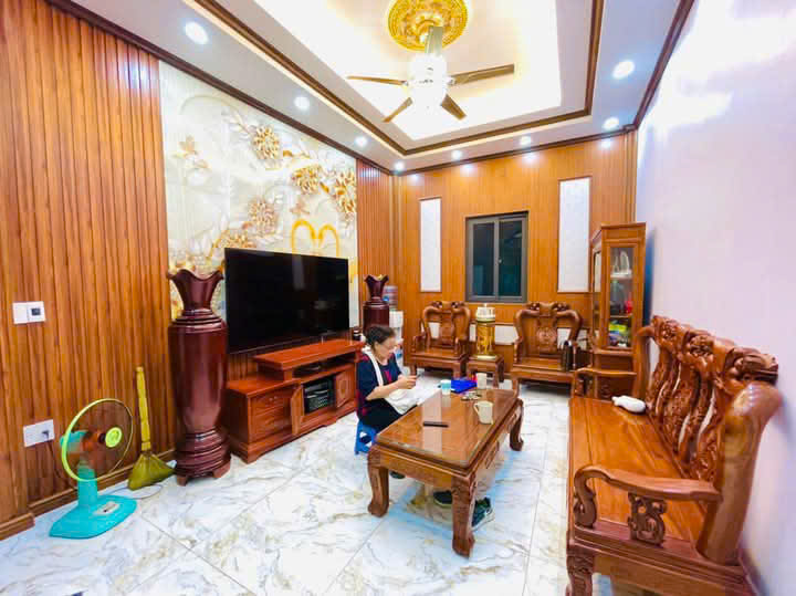 HÀNG ĐỘC Mặt Phố , 87m2 giá 29 tỷ, tại Tây Sơn Đống Đa, Hà Nội