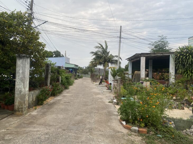 Bán 8m x 24m đất Hẻm Lê Minh Công, Tân Phước, thị xã LaGi giá ngộp 1 tỷ