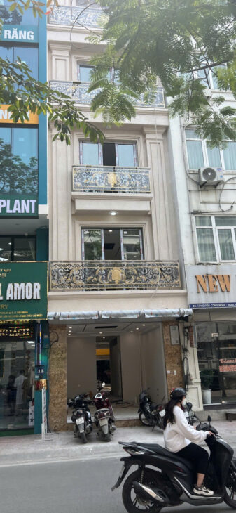 CHO THUÊ NHÀ QUẬN BA ĐÌNH – 2 MẶT PHỐ Ô TÔ TRÁNH (30tr/tháng)