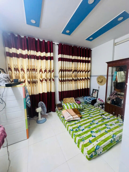 BÁN NHÀ ĐẸP 1/ – TRẦN ĐẠI NGHĨA – 42M2 (4X10.5M) – 3 TẦNG – 3PN – HẺM 3M – 4 TỶ.