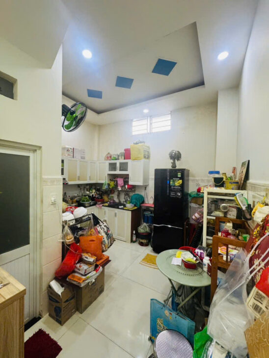 BÁN NHÀ ĐẸP 1/ – TRẦN ĐẠI NGHĨA – 42M2 (4X10.5M) – 3 TẦNG – 3PN – HẺM 3M – 4 TỶ.