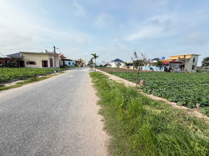 Bán gấp lô đất 83 m2 lấy tiền xây nhà