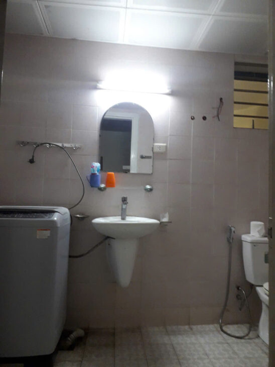 Cần bán căn 4 phòng ngủ 3WC, DT 197m2 giá cực rẻ tại khu đô thị Mỹ Đình Sông Đà