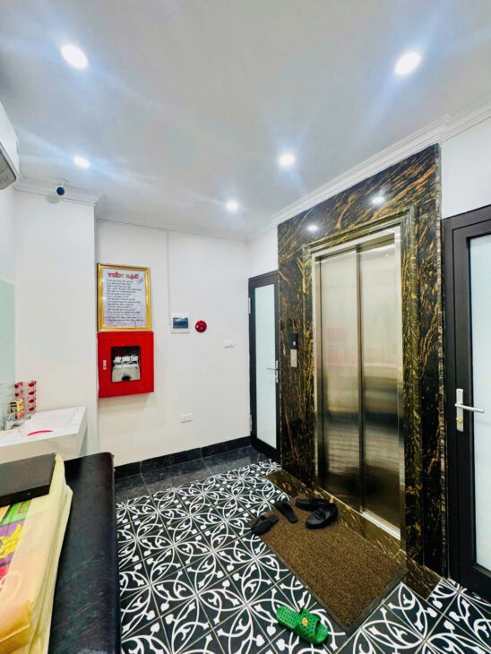 BÁN NHÀ MẶT PHỐ TÂY SƠN 9 TẦNG THANG MÁY – VỈA HÈ Ô TÔ TRÁNH KINH DOANH SẦM UẤT NHỈNH 28 TỶ