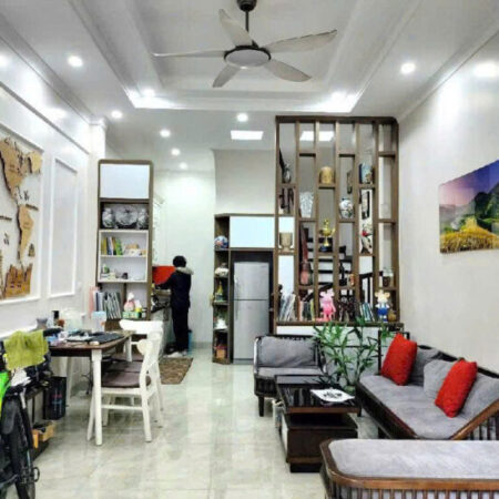 BÁN NHÀ PHẠM VĂN ĐỒNG – 35M² x 5 TẦNG – NHÀ ĐẸP Ở NGAY – GIÁ 7.2 TỶ