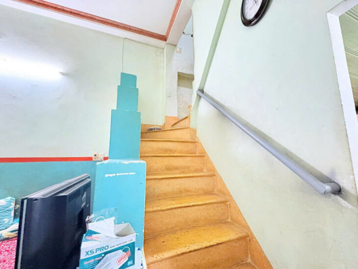 1/ Âu Cơ Tân Phú giáp Lạc Long Quân. Dt 3.6x12m 1 lầu cn đủ Hẻm 3m Giá 4.85 tỷ tl