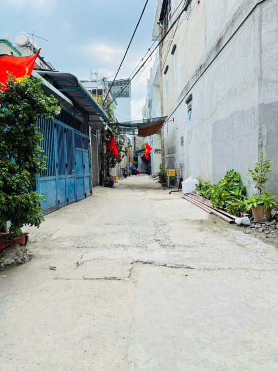 Đất Hai Mặt Tiền 4x18m Tân Thới Hiệp Quận 12 Hẻm Xe Hơi SHR Sát Gò Vấp