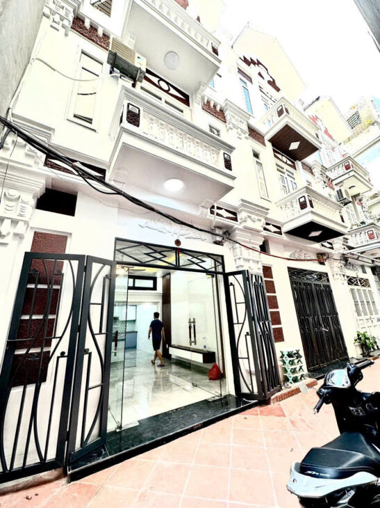 Siêu phẩm Nhà 4 Tầng Hào Khê, Lạch Tray, Ngô Quyền, Hải Phòng. SÂN CỔNG RỘNG THOÁNG. Để được 30 xe