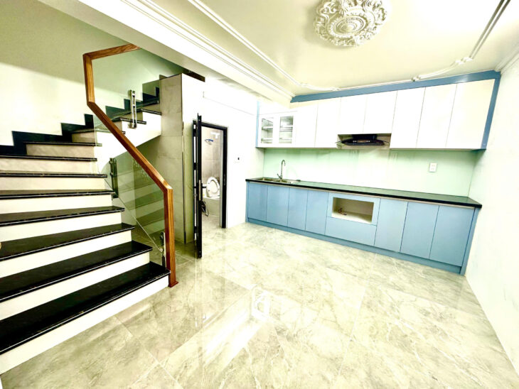 Siêu phẩm Nhà 4 Tầng Hào Khê, Lạch Tray, Ngô Quyền, Hải Phòng. SÂN CỔNG RỘNG THOÁNG. Để được 30 xe