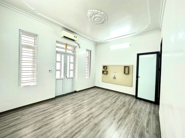 Siêu phẩm Nhà 4 Tầng Hào Khê, Lạch Tray, Ngô Quyền, Hải Phòng. SÂN CỔNG RỘNG THOÁNG. Để được 30 xe