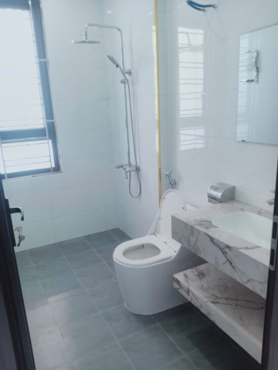 Cần Chuyển Nhượng căn nhà 3 tầng Xây độc lập Sân cổng Trong Ngõ Đường LÊ LAI Thông 191 ĐÀ NẴNG –