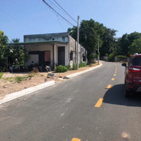 Bán Lô Góc 493m2 Đường Đoàn Thị Điểm – Tân An – TX LaGi giá ngộp 4.46tr/m2