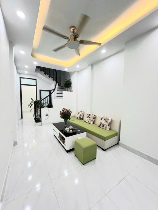 Bán Nhà Tân Mai Ô Tô Đỗ Cửa 45m 2 Tầng 3 Ngủ Giá 4.28 Tỷ Sổ Đỏ Chính Chủ