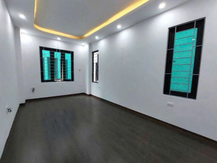 Bán Nhà Tân Mai Ô Tô Đỗ Cửa 45m 2 Tầng 3 Ngủ Giá 4.28 Tỷ Sổ Đỏ Chính Chủ