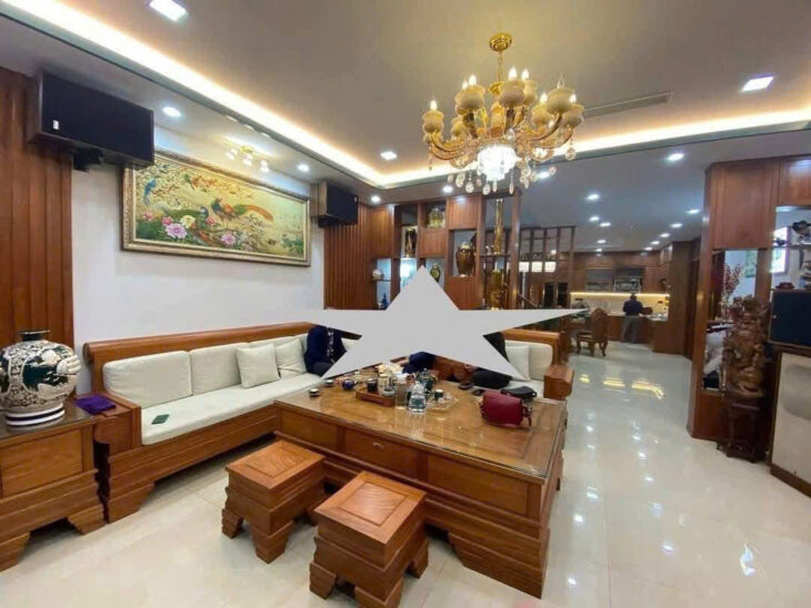 Mua đất tặng Biệt thự nhà vườn, Hoàng Văn Thái, Thanh Xuân. 160m2, mt 8,5m, giá chỉ 40 tỷ.